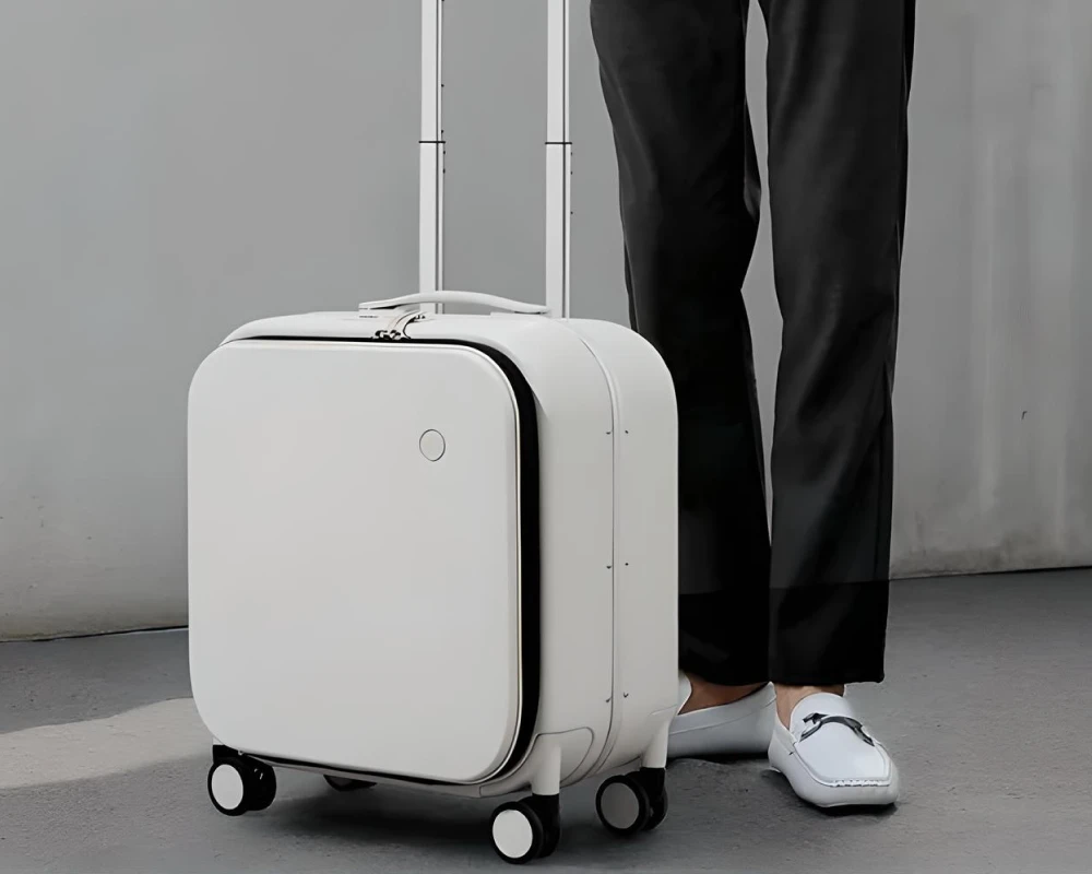 lightweight international travel luggage